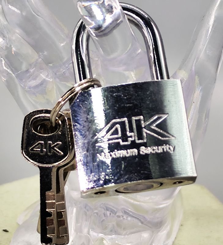 Candado de Seguridad 4K con 4 Llaves Planas