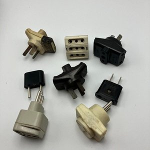 Lote de 8 Adaptadores y Fichas Eléctricas Variadas - imagen 2