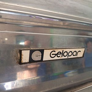 Heladera Gelopar de Acero Inoxidable, 4 Puertas, Funcionando - imagen 7