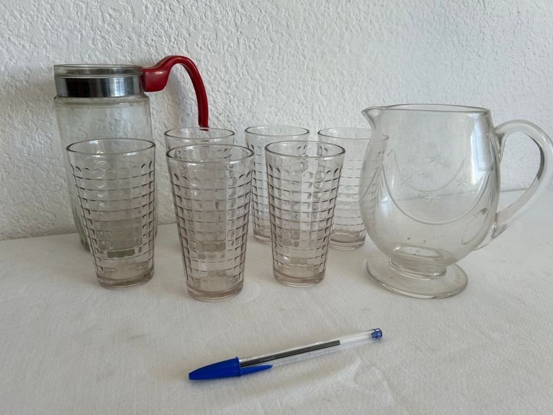 Jarras y juego de vasos de vidrio claro - imagen 2
