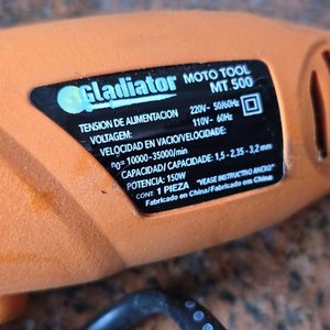 Minitorno Gladiator MT 500 con Accesorios y Maletín - imagen 3