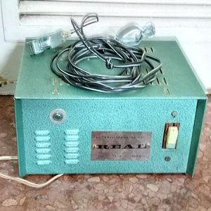 Cargador de Batería 6/12V y Regulador de Voltaje REAL - imagen 3