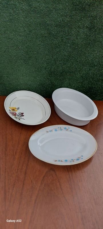 Servicio de mesa de porcelana y metal - imagen 7