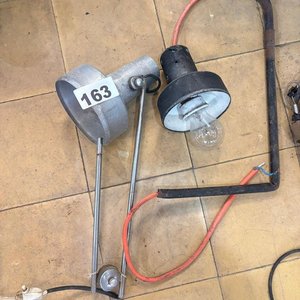 Lote de 3 Lámparas de Taller Articuladas Industriales - imagen 2