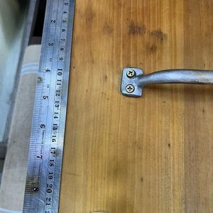 Caja Antigua de Madera con Tapa, Manija y Cierres Metálicos - imagen 8