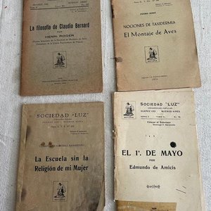 Lote de Libros Antiguos: Cooperación Voluntaria y Socialismo Democrático, El Montaje de Aves, La Filosofía de Claudio Bernard, La Escuela sin la Mujer de mi Religión, El 1º de Mayo - imagen 3