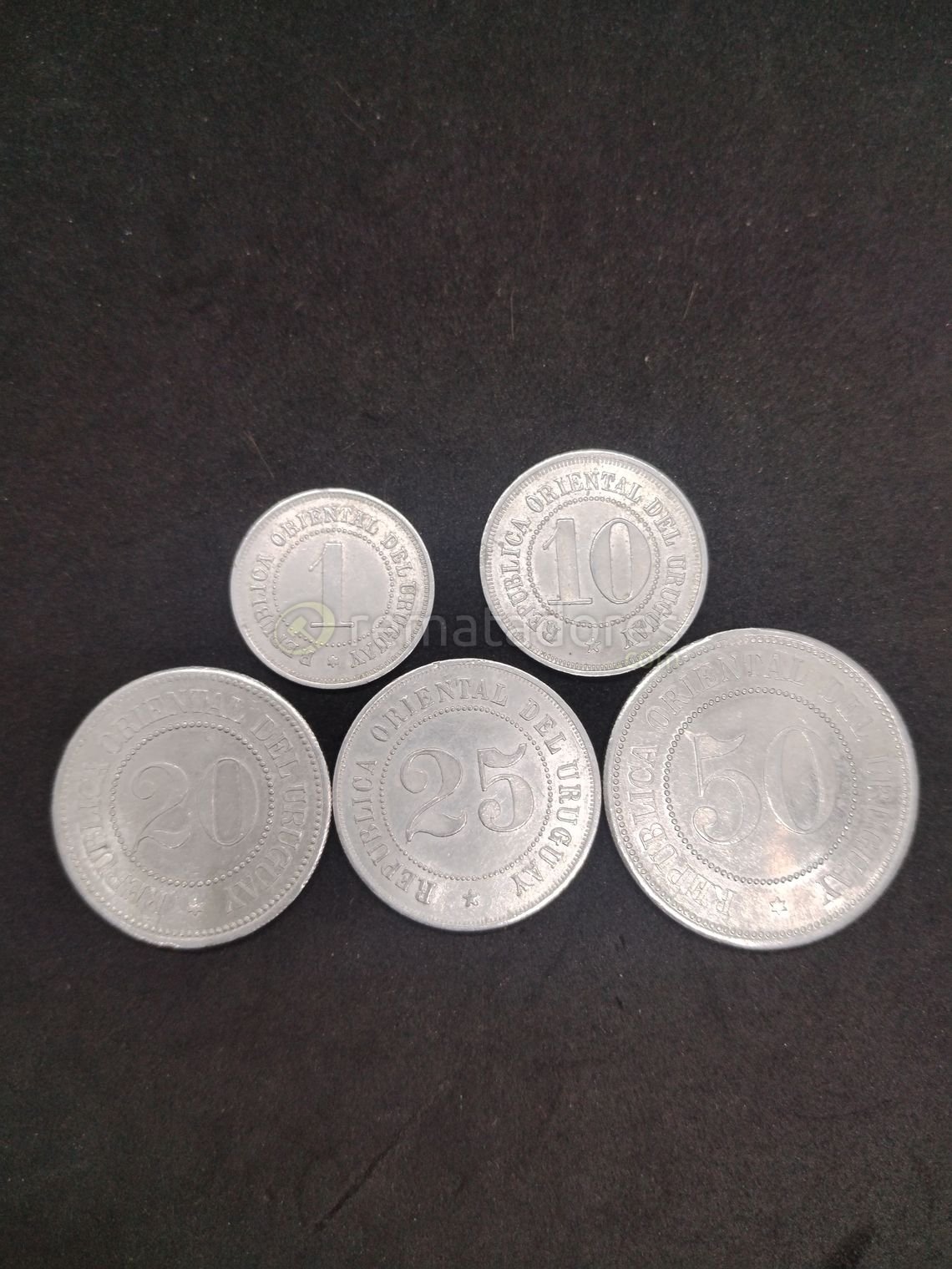 Lote de 5 Monedas de Uruguay: 1, 10, 20, 25 y 50 Centésimos
