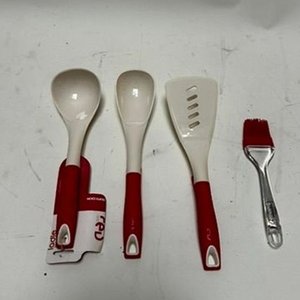 Set de Utensilios de Cocina: Cucharones, Espátula y Pincel - imagen 2