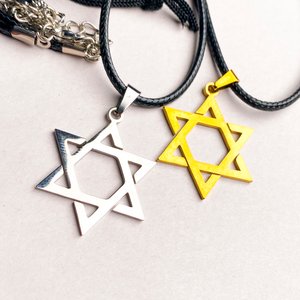 Dos Collares con Dije Estrella de David Dorado y Plateado - imagen 2