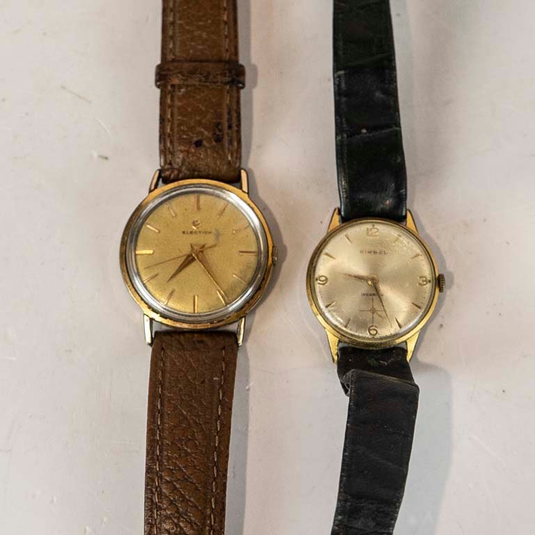 Lote siguiente: Relojes Vintage con Caja de Oro y Cuerdas de Cuero