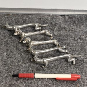 Set de 5 Posa Cubiertos Perro Salchicha en Metal - imagen 1