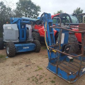 Lote anterior: Plataforma Elevadora Articulada Genie Z-34/22