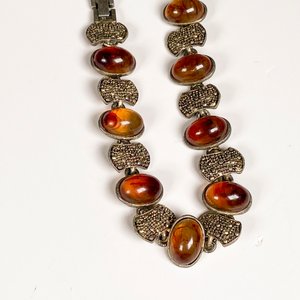 Lote de 5 Piezas de Bisutería: Collares y Pulsera con Piedras y Metal - imagen 6