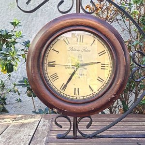 Reloj Decorativo de Pared Doble Faz con Soporte de Hierro Forjado -  Conmemorativo Palacio Salvo de Montevideo (1928)- Medidas Soporte: 41,5 cm x 49 cm / Medidas Reloj Diámetro 26 cm x Alto 41,5 cm x 49 cm cm Aprox. - imagen 5