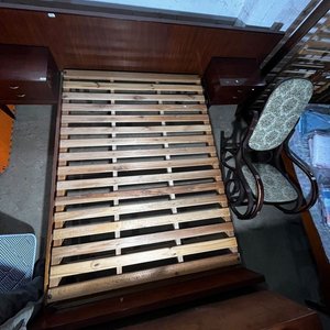 Cama de 2 Plazas con Respaldo y Mesitas de Luz - imagen 1