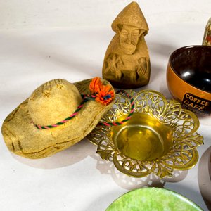 Lote de Adornos Vintage: Centro, Florero, Ceniceros, Jarra y Más - imagen 2