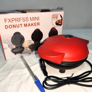 Máquina Eléctrica para Mini Donas, Antiadherente, Nueva en Caja - imagen 4