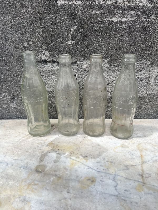 4 botellas de Coca-Cola vacías - imagen 1