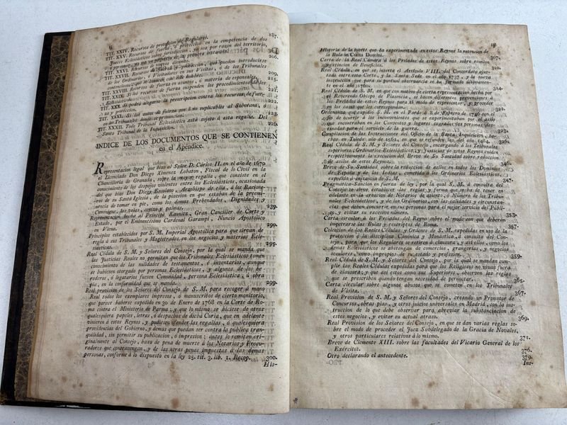Libro de derecho público español del siglo XVIII - imagen 4