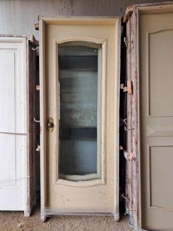 Puerta Antigua de Madera con Vidrio