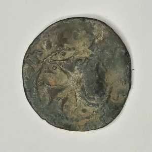 Lote siguiente: Moneda Antigua de Bronce Armenia Medieval (Siglos XII-XIII)