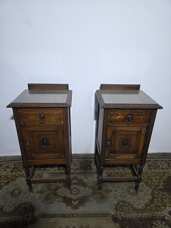 Lote anterior: Muebles de madera antigua en excelente estado