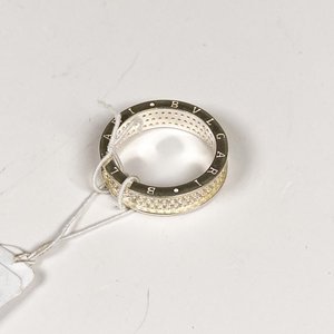 Lote anterior: Anillo Bvlgari de Plata con Circones, Medida 17 mm