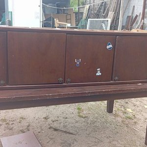 Lote siguiente: Mueble Aéreo de Cuatro Puertas Marrón