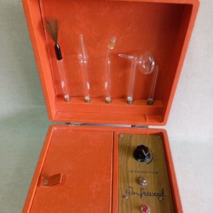 Equipo de Alta Frecuencia Facial "Infrazyl" con Accesorios y Estuche - imagen 4