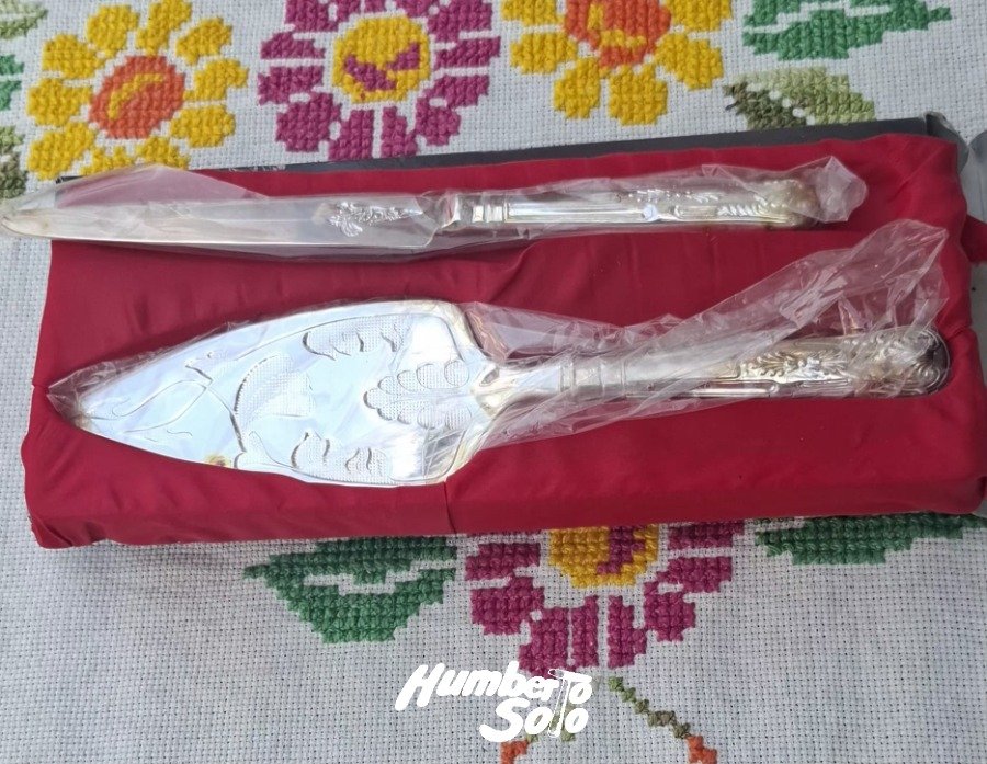 Lote 81 Pala y cuchillo para postre muy fino