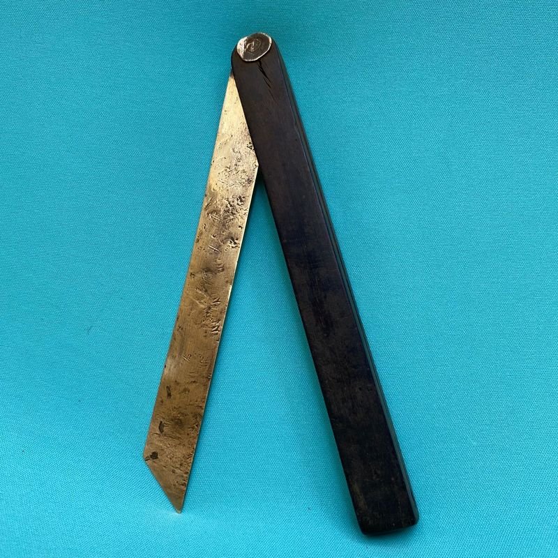 Item 896858 - Image 0