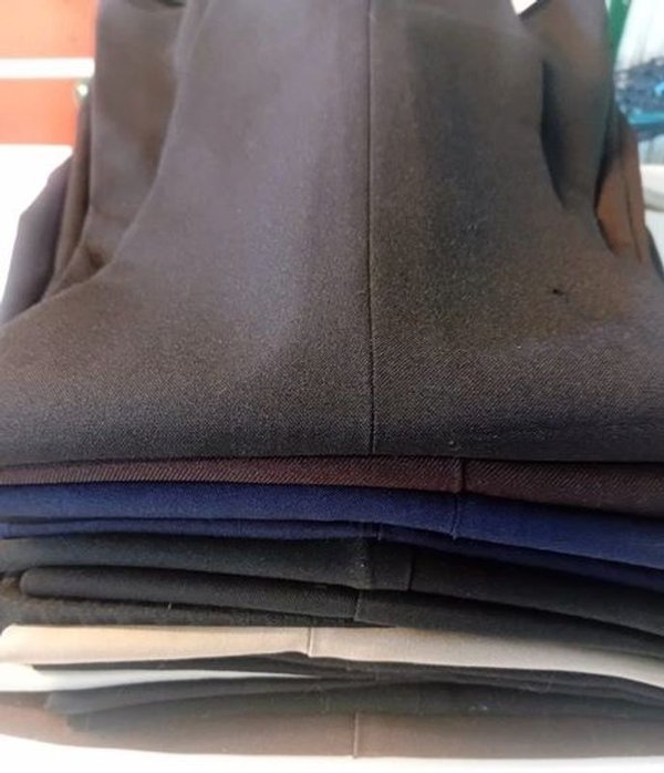 Pantalones unisex de talla y modelo variado - imagen 1