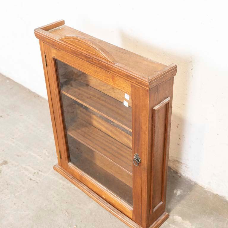 Vitrina aerea con puerta vidriada y detalles en el lustre - imagen 2