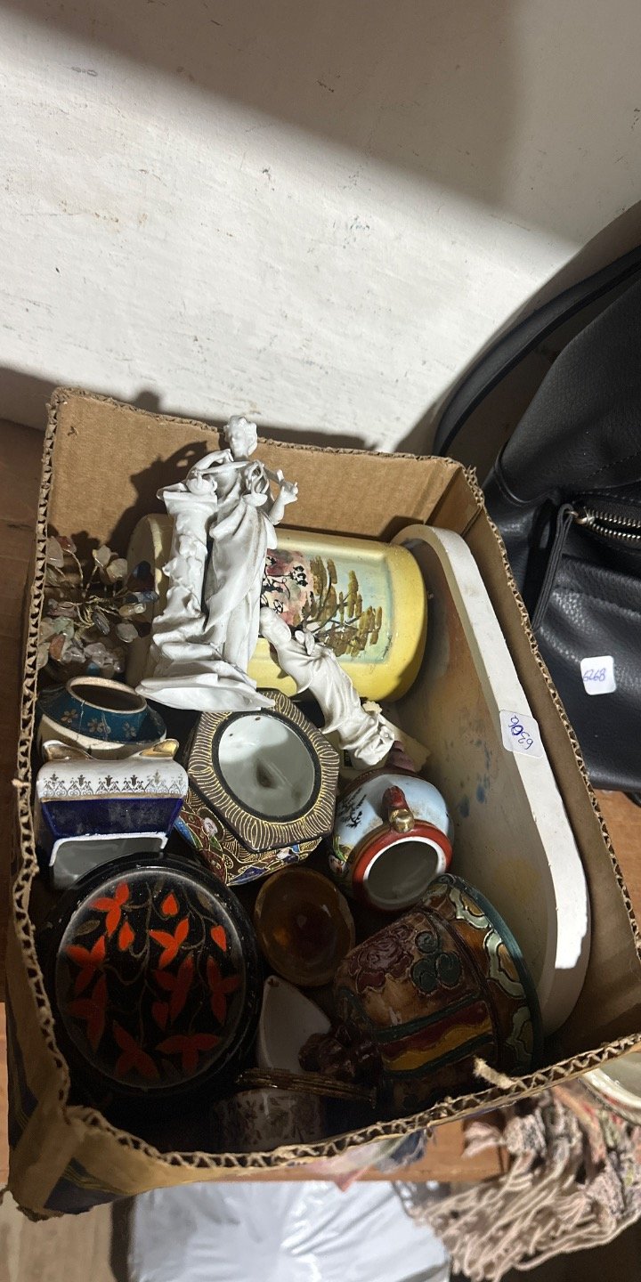 Lote de Adornos de Porcelana y Cerámica Variados
