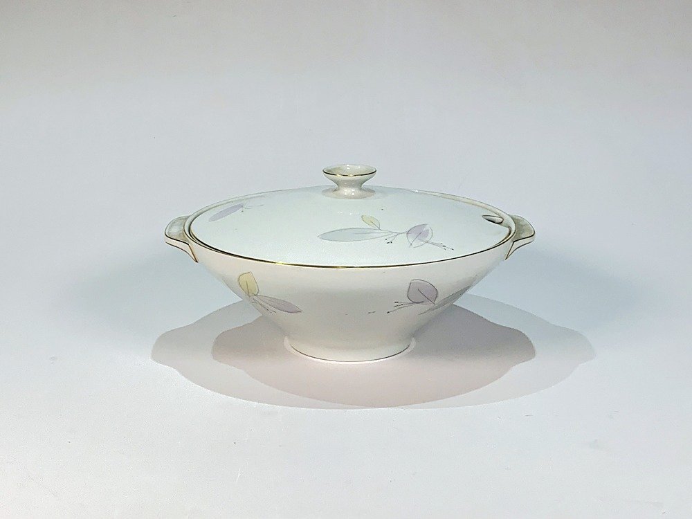 Sopera Cónica de Porcelana Bavaria con Decoración de Hojas