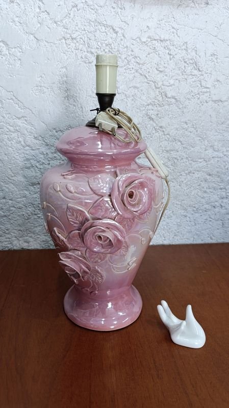 Lámpara de mesa con labrado de Rosas - imagen 2