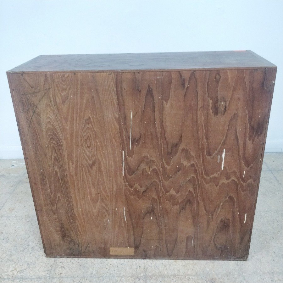 Estantería en mdf con dos estantes y detalles de uso - imagen 7