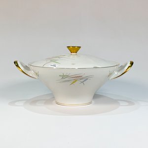 Sopera de Porcelana Bavaria Blanca con Decoración de Espigas y Hojas - imagen 1