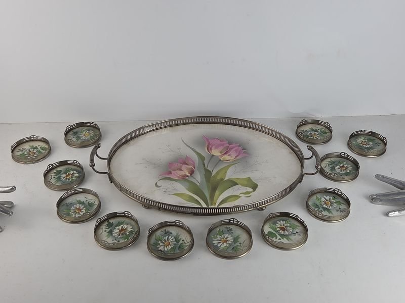Lote anterior: Gran bandeja y posavasos en mayolica alemana y metal para decoración del hogar