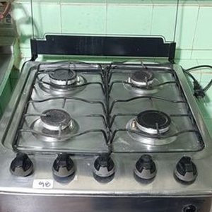 Cocina a Gas Bronx Oliva Inox 4 Hornallas con Encendido Eléctrico y Válvula - imagen 2