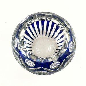 Cenicero de Cristal Tallado Azul con Diseño Geométrico - imagen 2