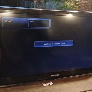 Televisor Samsung LED 32" Modelo UN32C4000PD con Soporte Metálico Articulado - imagen 2