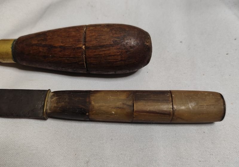 Lote siguiente: Cuchillo Artesanal con Sable Fino y Estilete Antiguo
