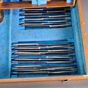 Juego de Cubiertos Hércules para 12 Personas con Piezas de Servir en Estuche Original - imagen 8