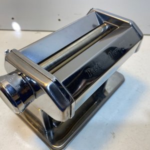 Máquina para Hacer Pasta "Pasta Roller" y Batidora Eléctrica James - imagen 5