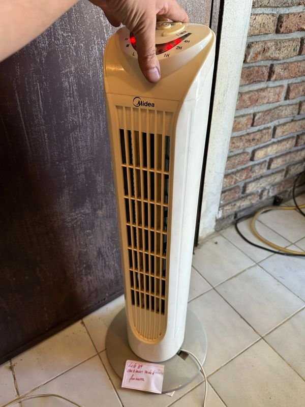 Ventilador Midea en buen estado - imagen 2