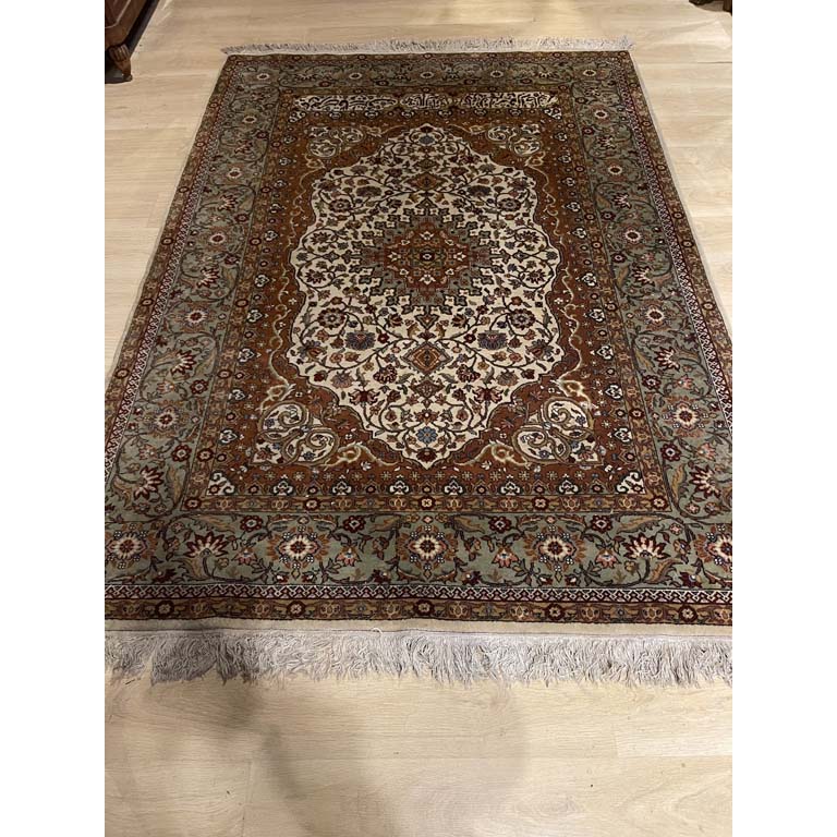 Alfombra persa de alta calidad en excelente estado