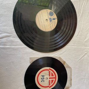 Lote siguiente: Lote de Discos de Vinilo Antiguos