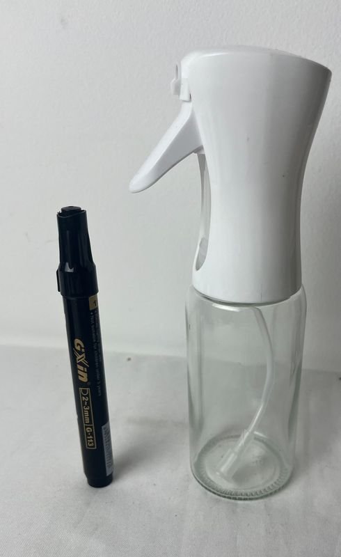 Botella aceitera de plástico con cuerpo transparente - imagen 4