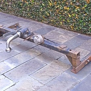Enganche Reforzado para Vehículo con Bola de Acoplamiento y Cableado Eléctrico - imagen 2